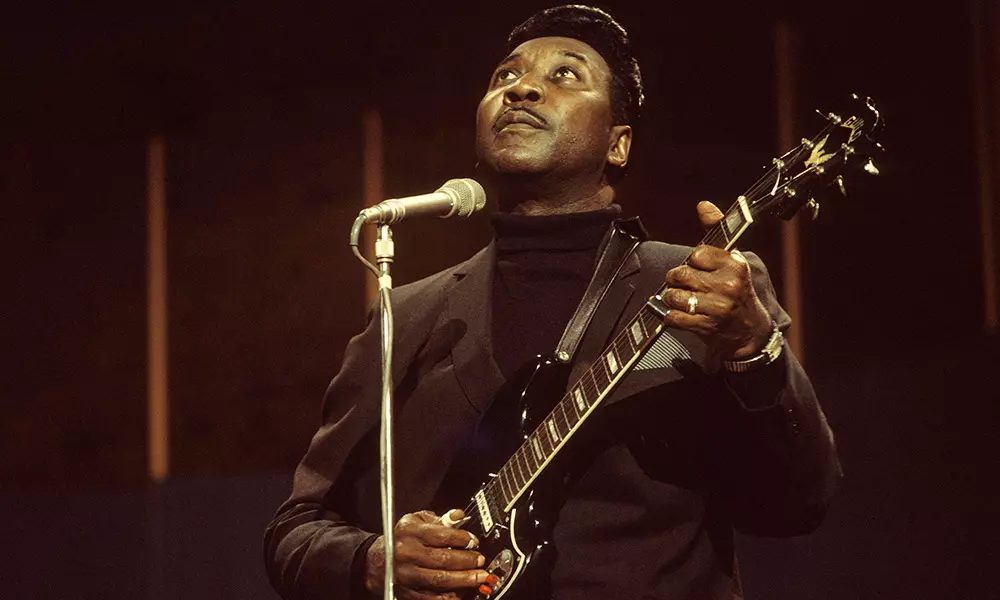 Muddy Waters’ Greatest Contributions to the Blues Genre