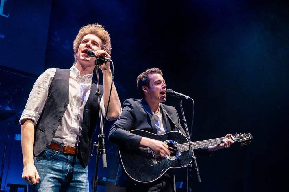 The Timeless and Poignant Messages in Simon & Garfunkel’s Lyrics