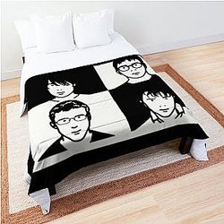 Black and White Famous Four Comforter