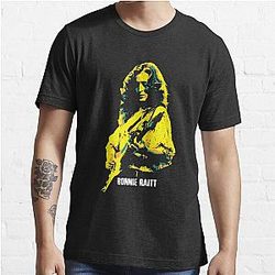 Bonnie Raitt. Bonnie Lynn Raitt. American blues singer Essential T-Shirt