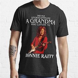 Vintage Never Underestimate A Woman Who Listens to Bonnie Raitt Essential T-Shirt