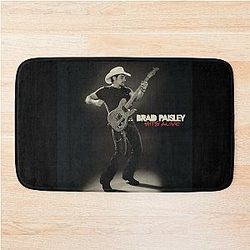 Brad Paisley Hits Bath Mat