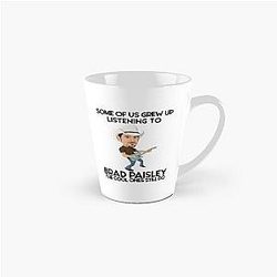 Brad Paisley Hits a Mug