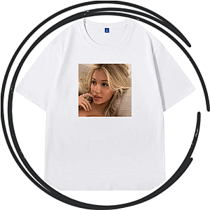 Breckie Hill Tシャツ