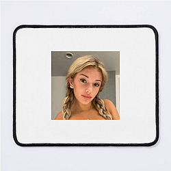 Breckie Hill Social Media Star Fashion Breckie Hill Mouse Pads