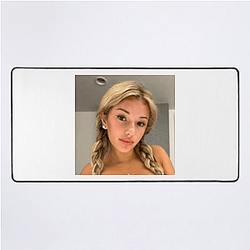 Breckie Hill Social Media Star Fashion Breckie Hill Mouse Pads