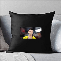Caitriona Balfe Merch Caitriona Balfe Pillows Cover