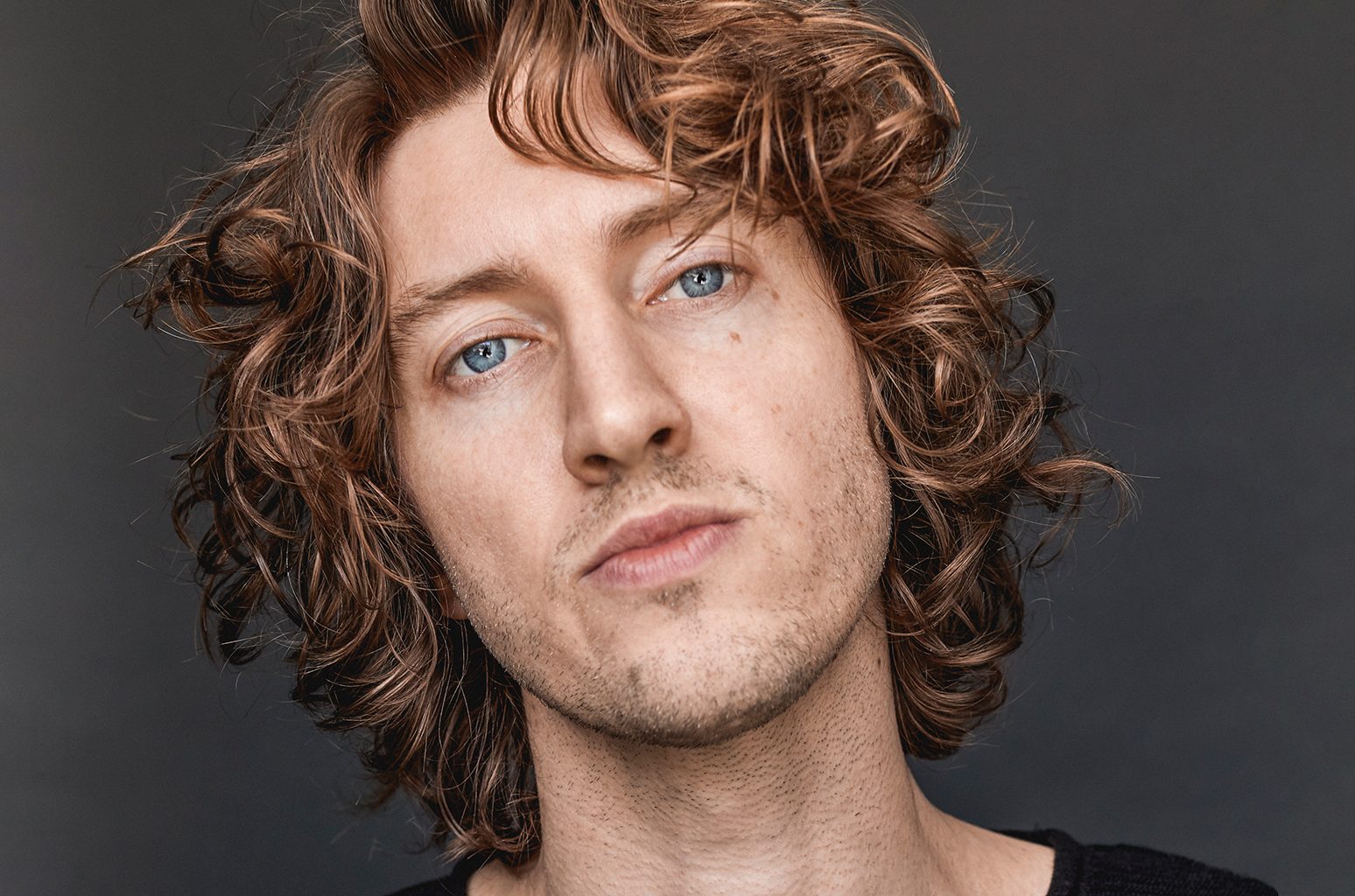Dean Lewis Creative Process: Insights from the Artist Himself