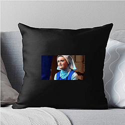 Call the Midwife is based on a memoir Call The Midwife Pillows Cover