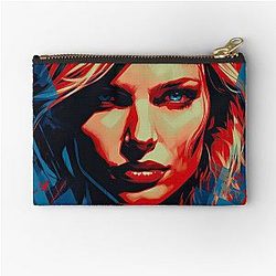 Cameron Diaz Vibrant Essence Pouch
