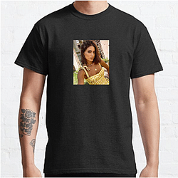 Elegant Presence Camila Coelho T-Shirts