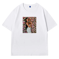 Camilla Araújo Elegância e Carisma ファッション Camilla Araújo Tシャツ