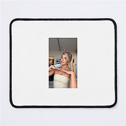 Camilla Araújo Brilho nos Olhos Look Camilla Araújo Mouse Pads