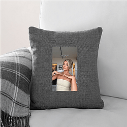 Camilla Araújo Brilho nos Olhos Look Camilla Araújo Pillows Cover