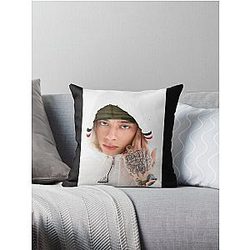central cee art Throw Pillow