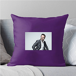 Versatile Performer Charles Esten Pillows Cover