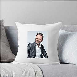 Fashion Influence Charles Esten Pillows Cover