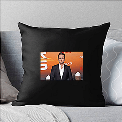 Charming Persona Charles Esten Pillows Cover
