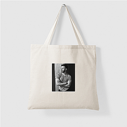 Chris Evans is known for his role as Captain America Chris Evans Bags