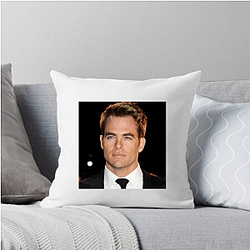 Chris Pine is from Los Angeles, California Chris Pine Pillows Cover