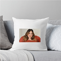 Red Carpet Queen Chrissy Metz Pillows Cover