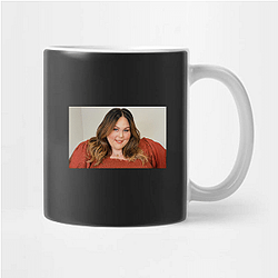 Red Carpet Queen Chrissy Metz Mugs