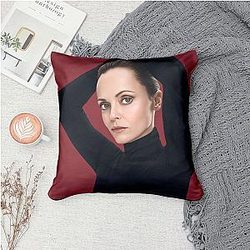 Christina Ricci - Yellowjackets Misty Quigley Christina Ricci Pillows Cover
