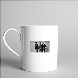 CHVRCHES 2025 PRESS SHOT CHVRCHES Mugs