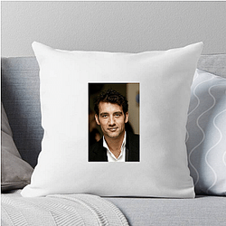 Leading Man Presence Clive Owen Pillows Cover