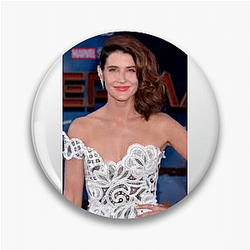 Sitcom Star Cobie Smulders Pins