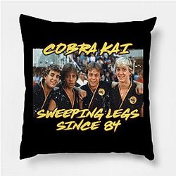 Cobra Kai Pillole - Cobra Kai Squadra Vintage ('84) Pillow Throw TP1602