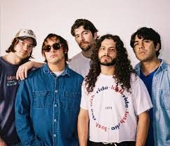 Narrow Head Store: The Indie Band Behind the Buzz Live