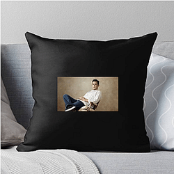 Academy Award Winner Colin Hanks Pillows Cover