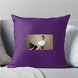 Academy Award Winner Colin Hanks Pillows Cover