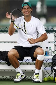 Felix Auger Aliassime Store: Inside the Rising Star’s Gear