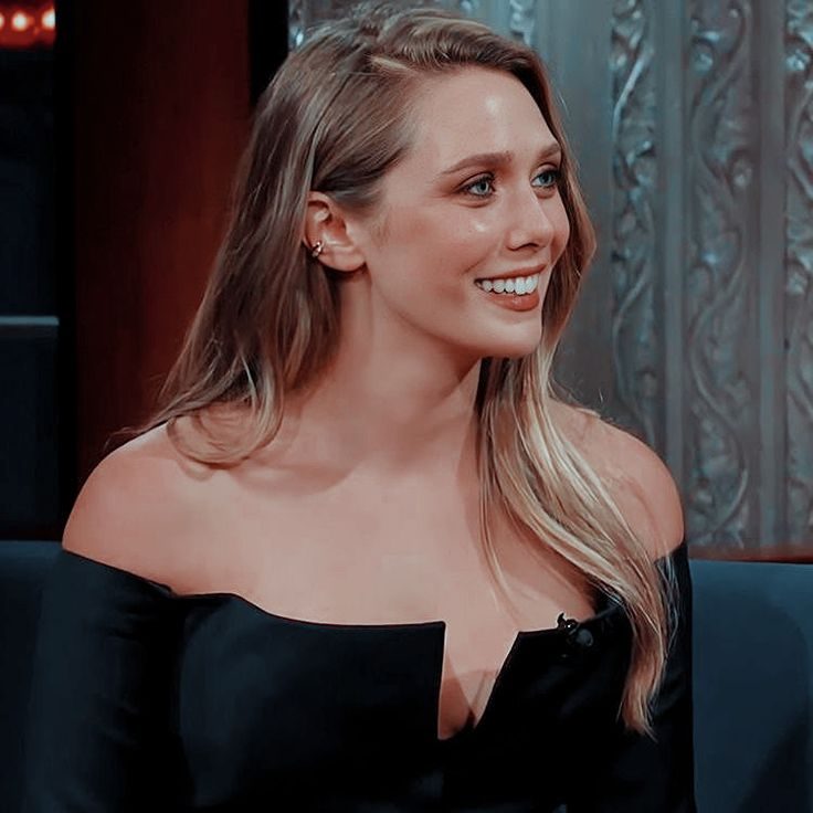 Elizabeth Olsen Merchandise: 7 Must-Have Items for Fans