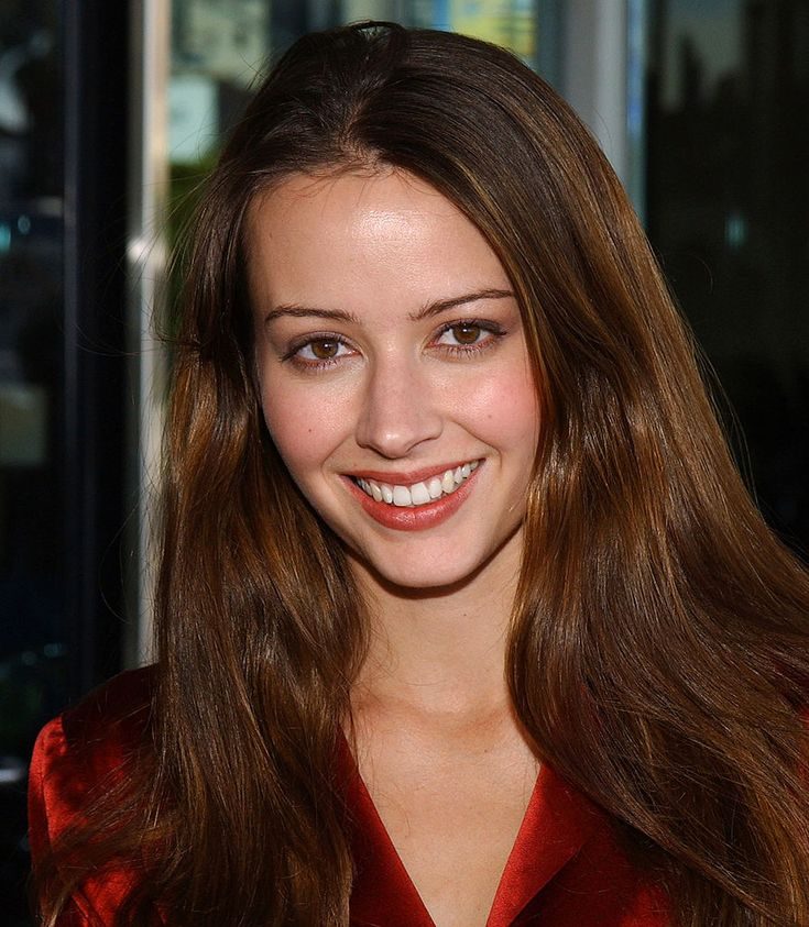 Amy Acker Official Merch: 7 Must-Have Pieces for Fans
