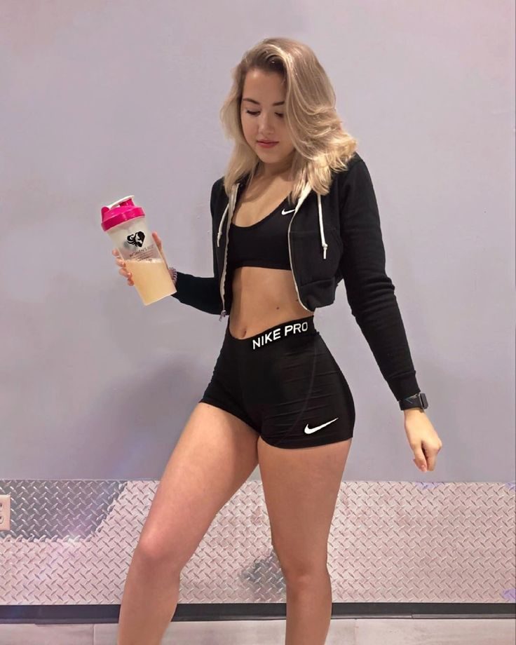 Pineapplebrat Official Merch: 7 Must‑Have Picks for Gymer Fans