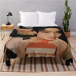 TaeYoung Cravity Throw Blanket