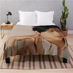 CRAVITY Throw Blanket
