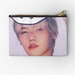 Minhee Cravity Zipper Pouch