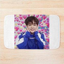 Cravity Hyeongjun Bath Mat