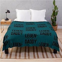 Daddy Yankee Throw Blanket