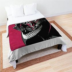 Okarun - The Masked Hero of Dandadan Comforter