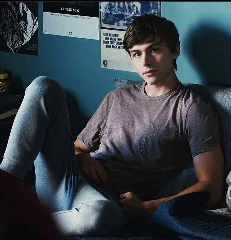 Miles Heizer Shop: Actor’s Surprising Style Secrets