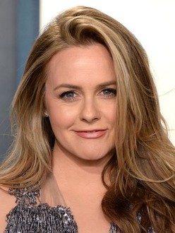 Alicia Silverstone Official Shop: Actress Picks You’ll Want