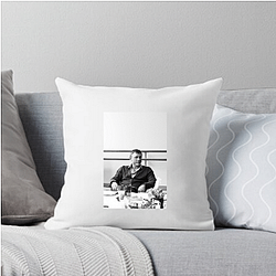 Daniel Craig has received numerous awards Daniel Craig Pillows Cover