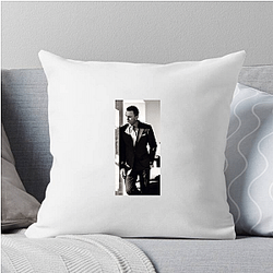Daniel Craig has a versatile acting career Daniel Craig Pillows Cover