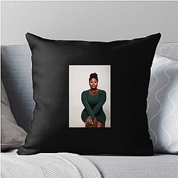 Style Icon Danielle Brooks Pillows Cover