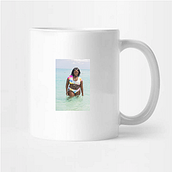 Red Carpet Queen Danielle Brooks Mugs